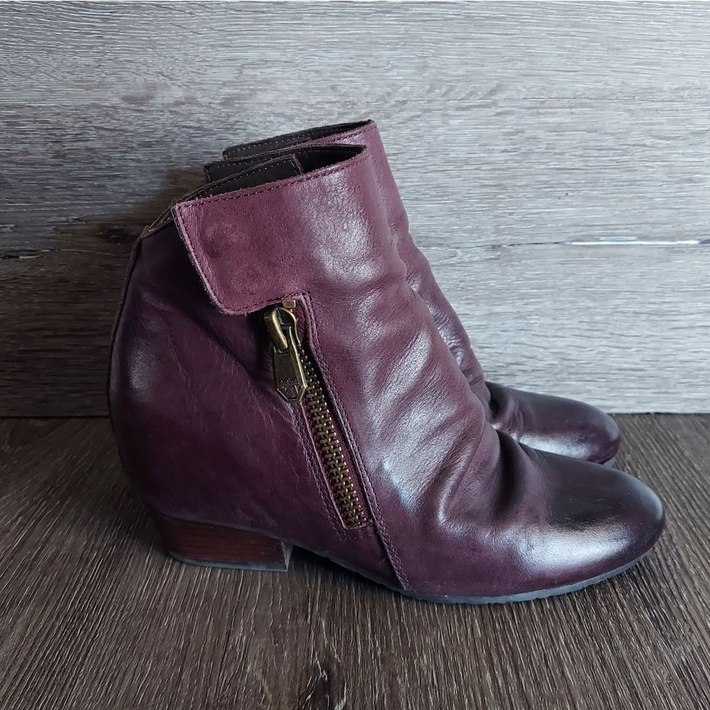 Anthropologie Naya Fillie Boot Plum Purple Ankle Bootie Zipper Boho Wedge Sz 6.5